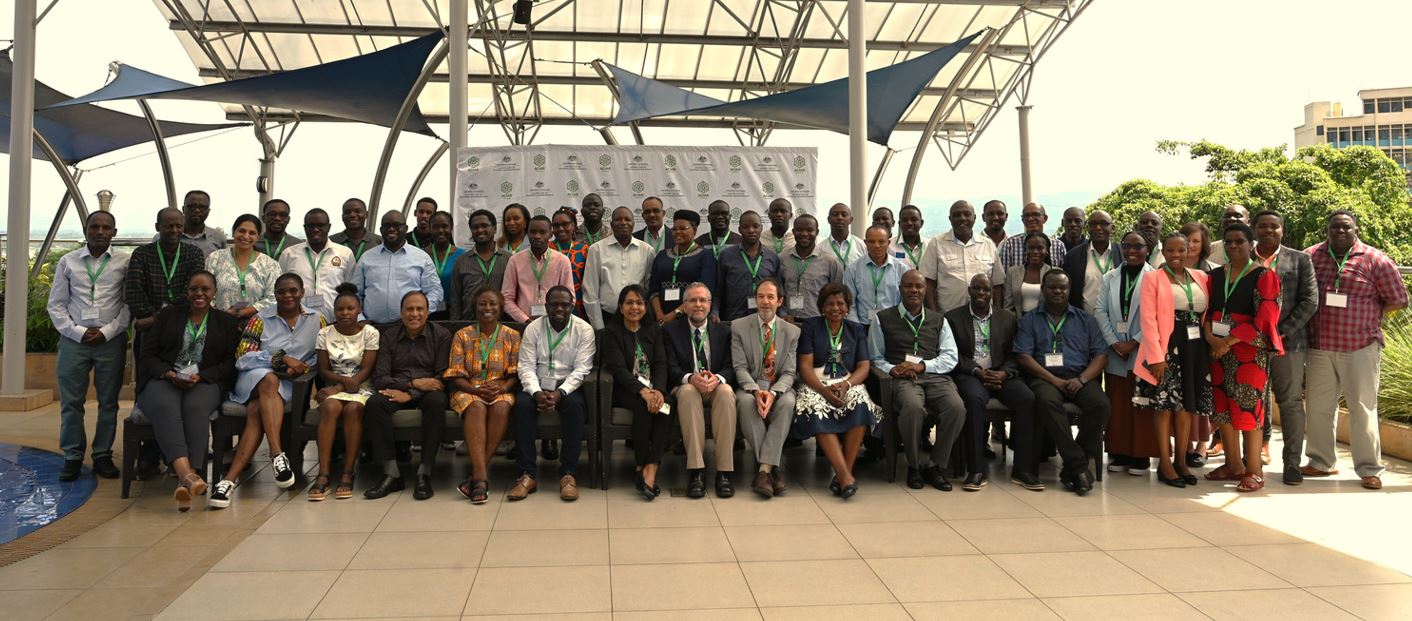 Review participants from ACIAR, USAID, universities, research institutions, the private sector and government institutions. 